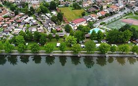 Camping Hotel Au Lac De Como